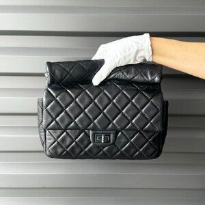 Chanel 2011 Runway Black Medium 2.55 Reissue Quilted Lambskin So Black Roll Clut